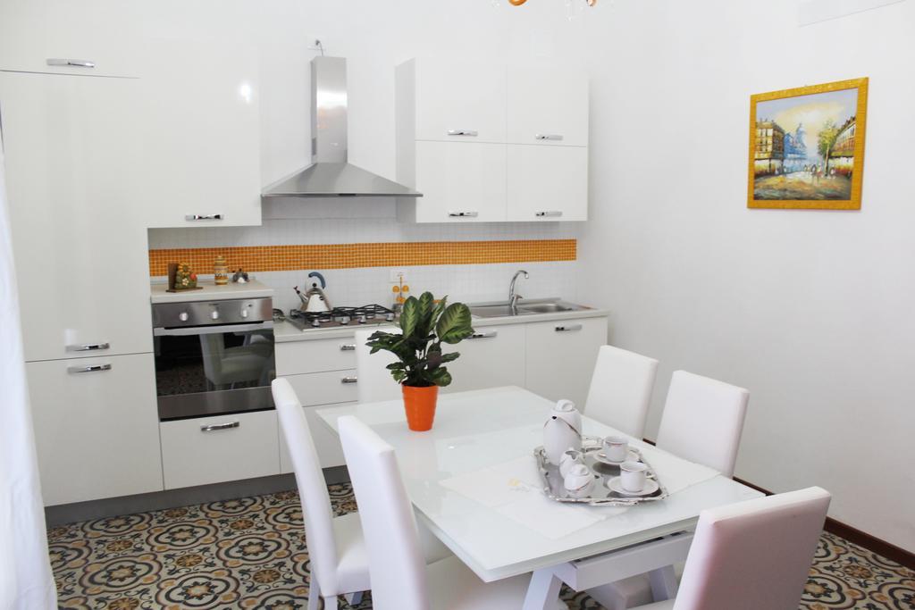Palazzo Taormina Apartment Castellammare del Golfo Bagian luar foto